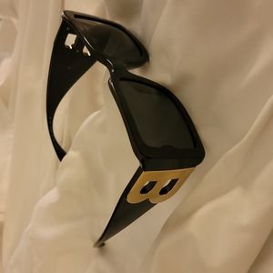 Burberry sunglasses size 55 20 140